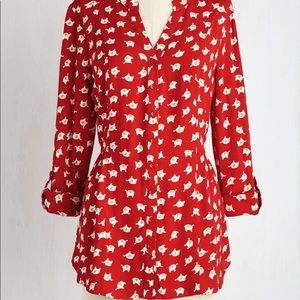 Trusty travel top in elephants